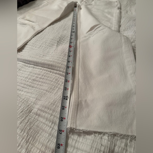 Re/Done 70’s Stove Pipe Jean - NWOT - Size 26 - Picture 11 of 12